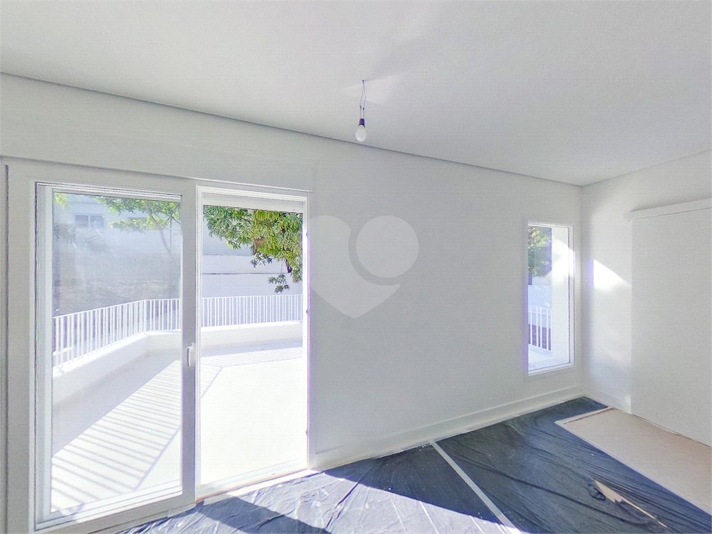 Casa à venda com 4 quartos, sendo 3 suítes,  em Jardim Marajoara, São Paulo, SP
