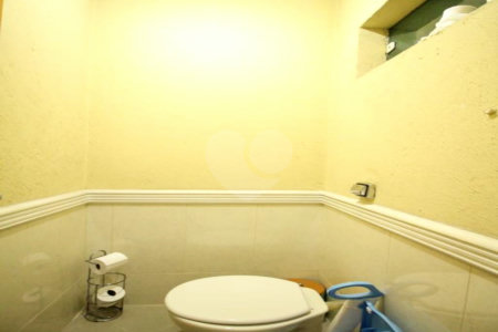 Casa à venda com 5 quartos, sendo 3 suítes, em Vila Paulicéia, São Paulo, SP