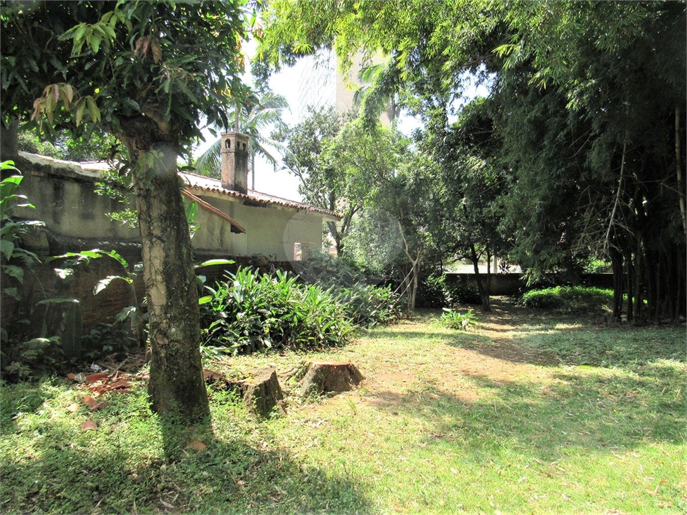 Terreno à venda com 1 quarto, sendo 3 suítes, em Granja Julieta, São Paulo, SP