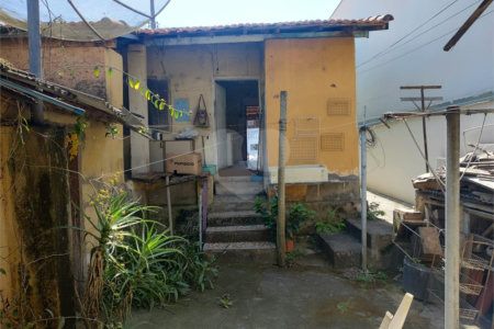 Casa à venda com 2 quartos, sendo 1 suíte, no Centro, Jarinu, SP
