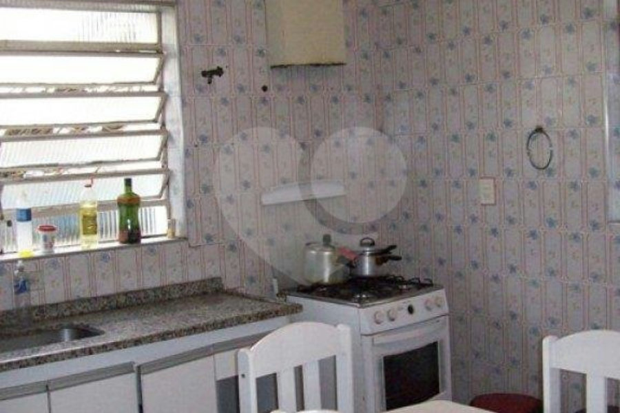 Sobrado à venda com 4 quartos em Parada Inglesa, São Paulo, SP