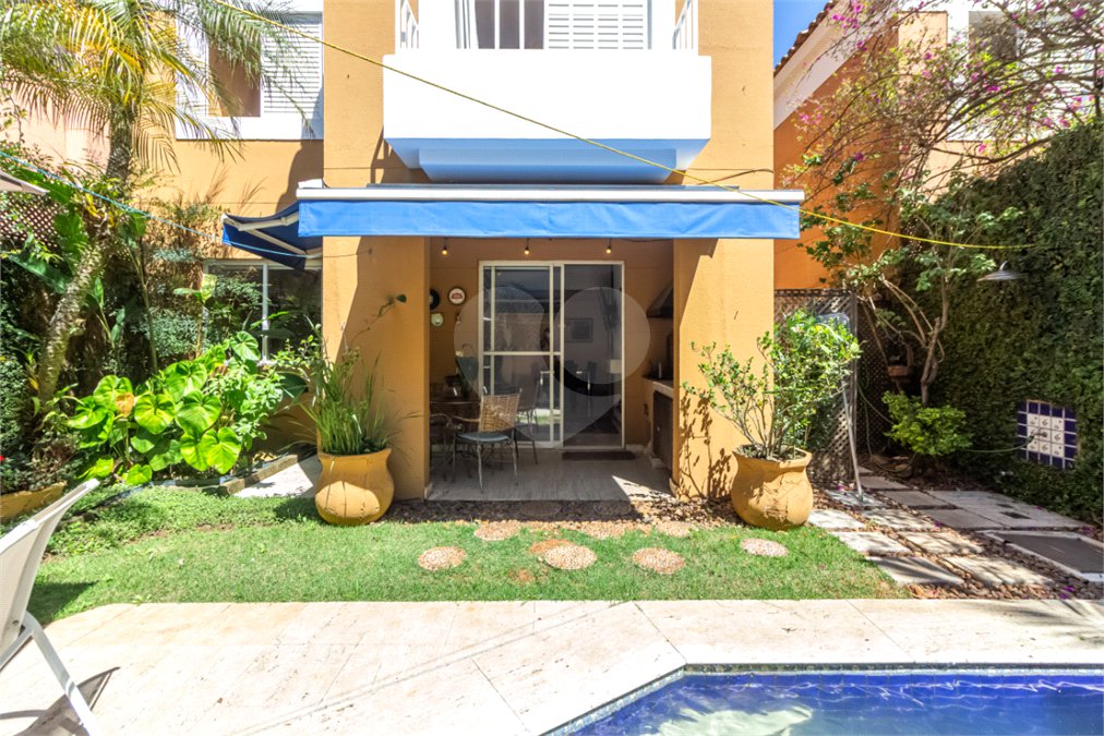 Casa à venda com 4 quartos, sendo 2 suítes, em Alto da Boa Vista, São Paulo, SP