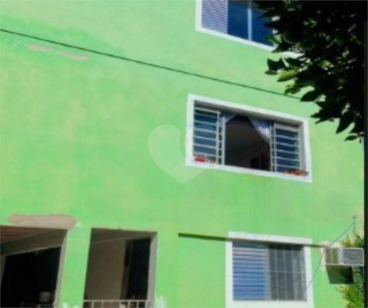 Sobrado à venda com 4 quartos, sendo 1 suíte, em Jaraguá, São Paulo, SP