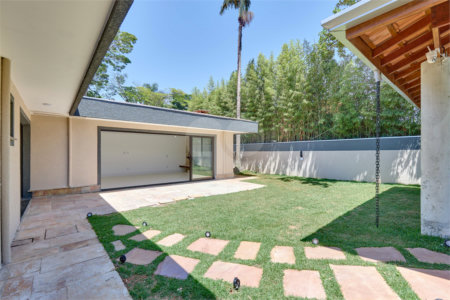 Casa Térrea à venda com 4 quartos, sendo 3 suítes, em Jardim Prudência, São Paulo, SP