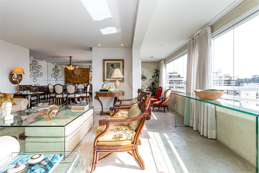 Apartamento à venda com 4 quartos, sendo 3 suítes,  em Real Parque, São Paulo, SP