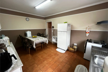 Casa à venda com 4 quartos, sendo 2 suítes,  em Vila Barth, Itapetininga, SP