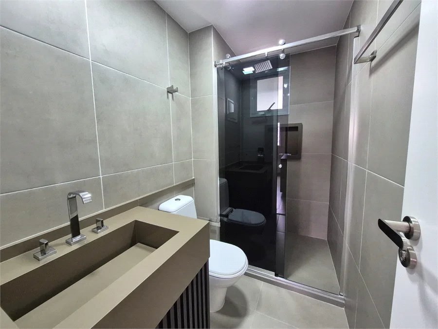 Apartamento à venda com 4 quartos, sendo 2 suítes,  em Jardim Vazani, São Paulo, SP