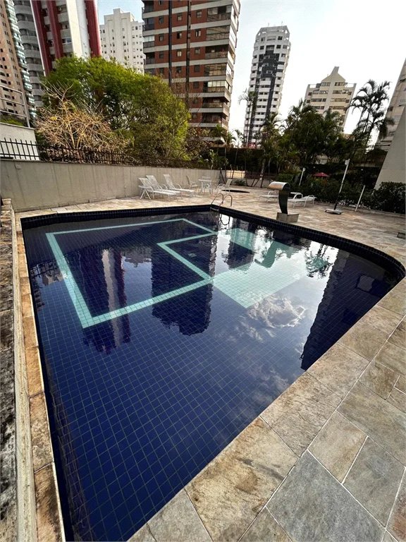 Apartamento à venda com 3 quartos, sendo 1 suíte, em Vila Andrade, São Paulo, SP