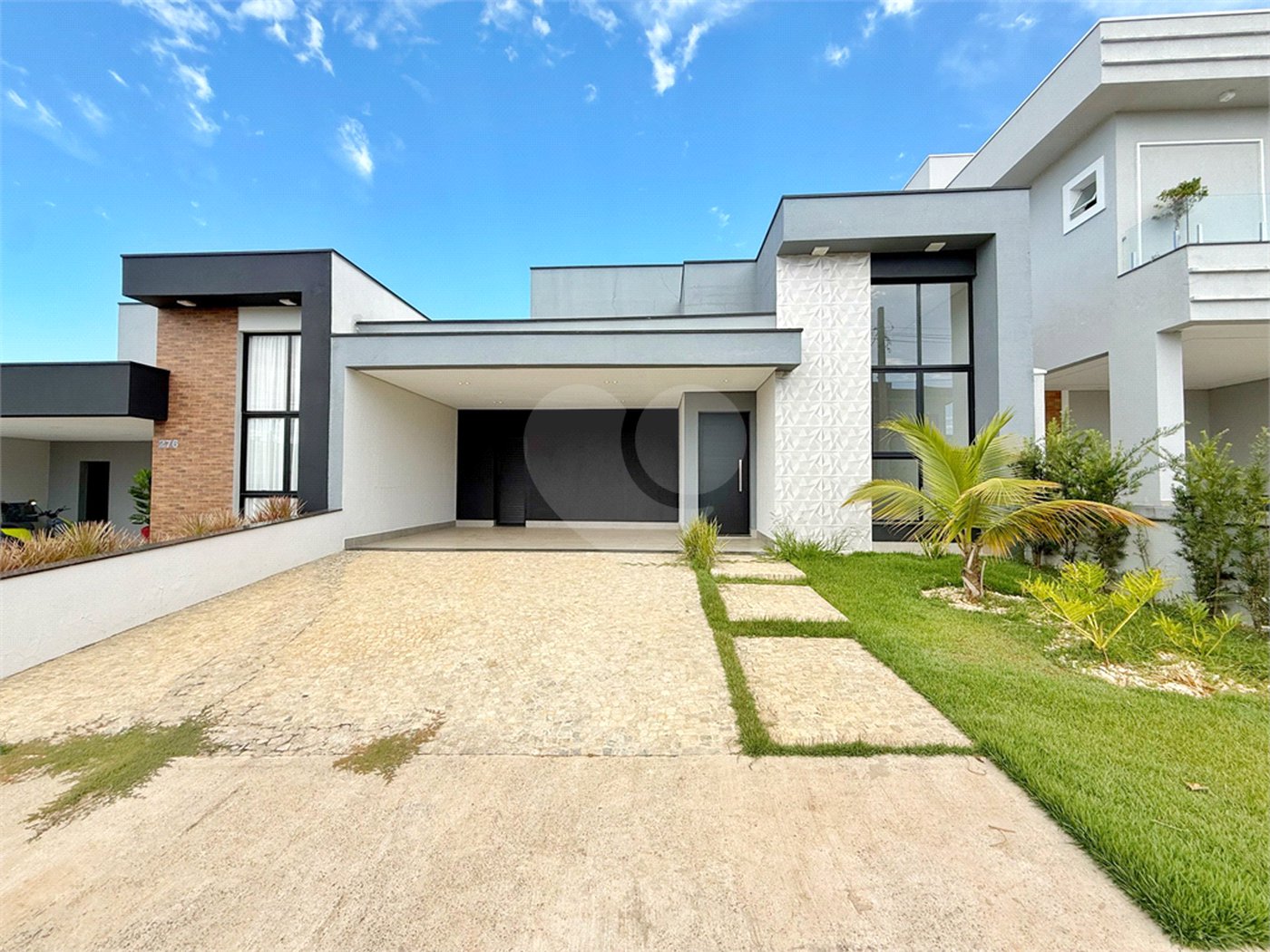 Casa à venda com 3 quartos, sendo 1 suíte,  no condomínio Jardim Piemonte, Indaiatuba - SP
