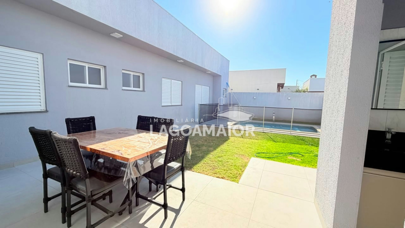 Casa à venda com 3 quartos, sendo 2 suítes, em Residencial Costa Leste, Três Lagoas, MS
