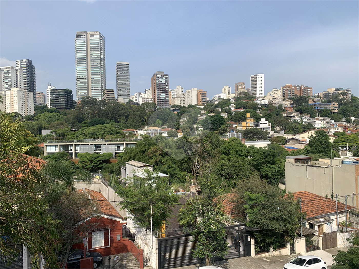 Apartamento à venda com 2 suítes em Vila Madalena, São Paulo, SP