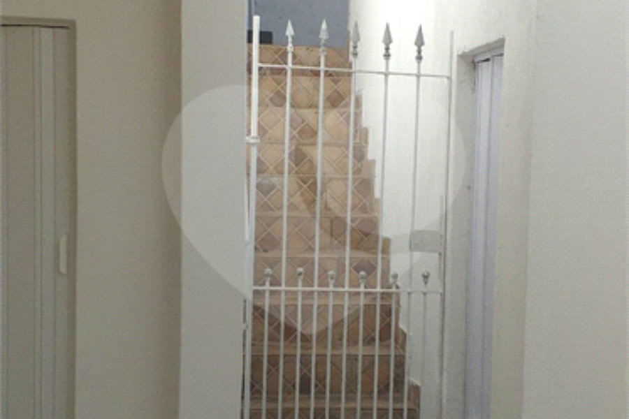 Sobrado à venda com 4 quartos em Santana, São Paulo, SP