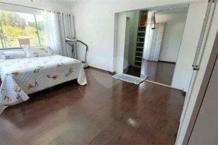 Chácara à venda com 3 quartos, sendo 2 suítes, em Santa Cândida, Vinhedo, SP