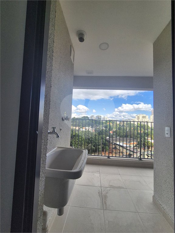 Apartamento à venda com 3 quartos, sendo 1 suíte, em Vila Anastácio, São Paulo, SP