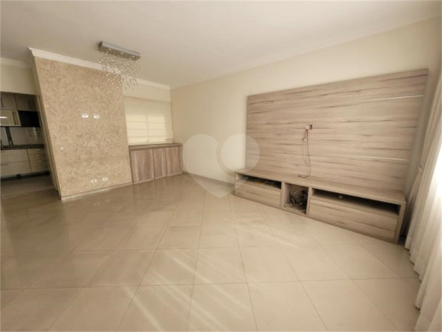 Casa à venda com 3 quartos, sendo 1 suíte,  no condomínio Maximus I, São Paulo - SP