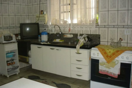 Casa à venda com 4 quartos, sendo 3 suítes, em Jardim Bonfiglioli, São Paulo, SP