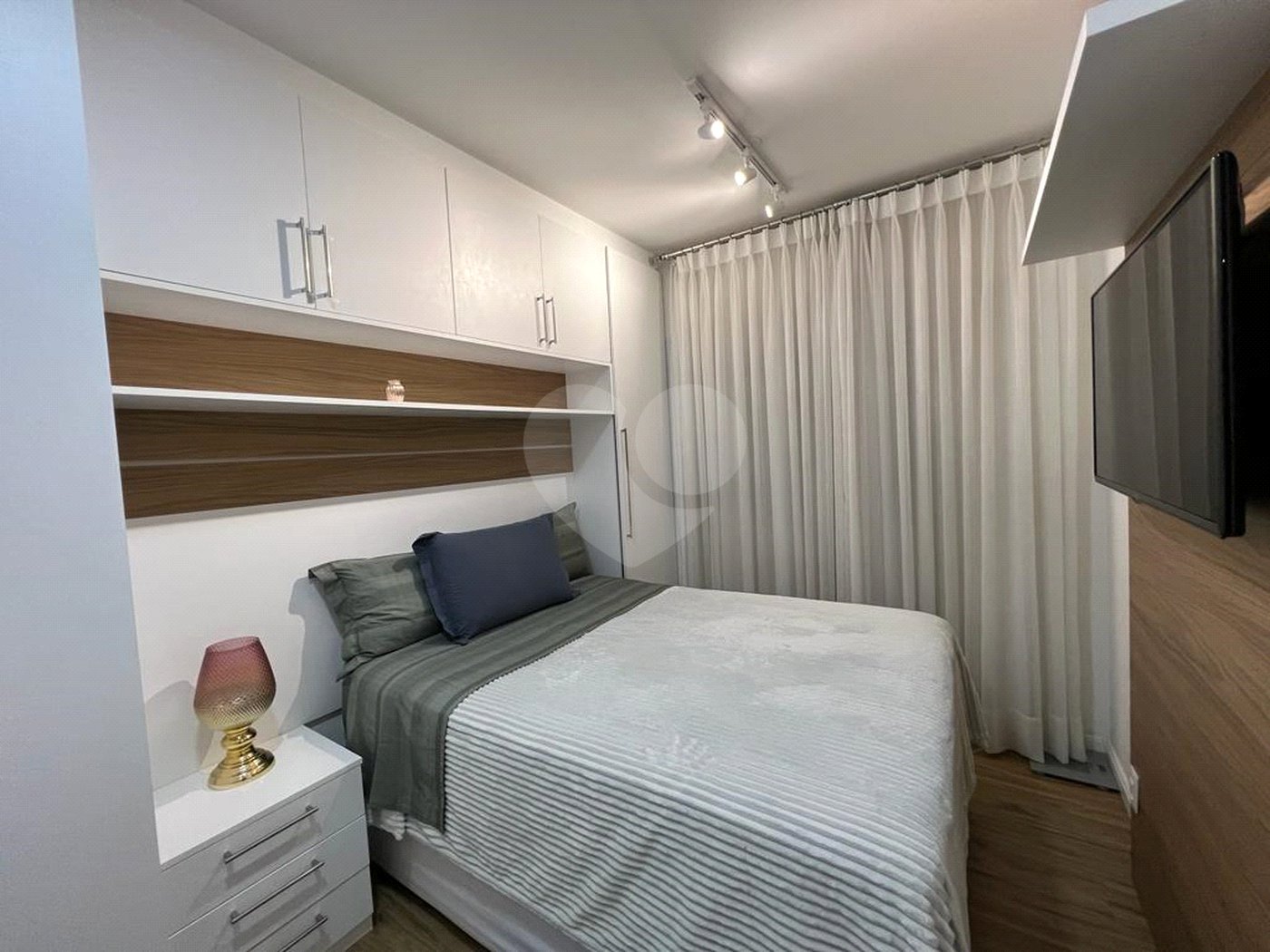 Apartamento 2 Dorm 1 Suite - Porteira Fechada - Bela Vista