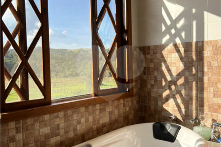 Chácara para alugar com 4 quartos, sendo 2 suítes,  no Centro (canguera), São Roque, SP