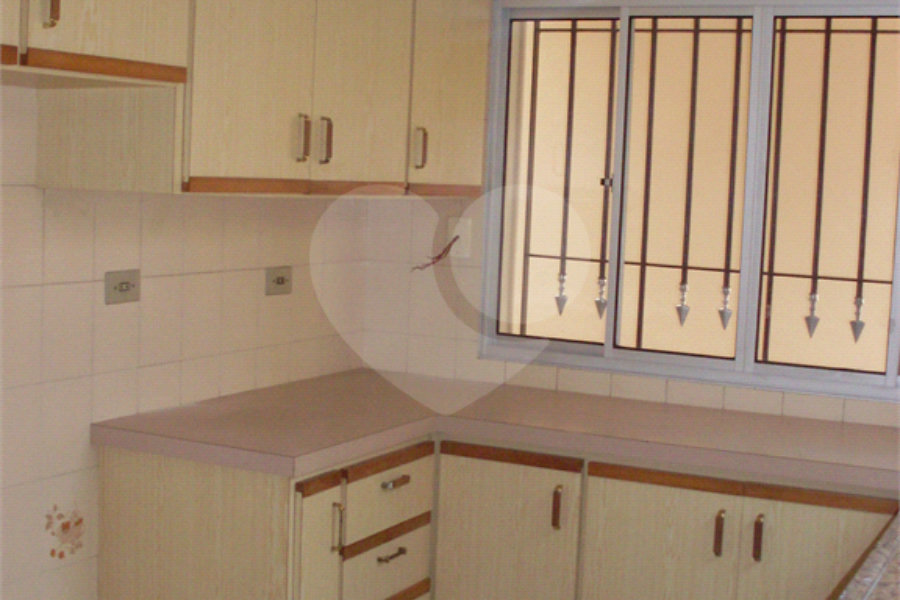 Sobrado à venda com 3 quartos, sendo 1 suíte, em Jaçanã, São Paulo, SP