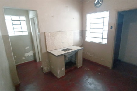 Casa à venda com 3 quartos em Vila Santana, Valinhos, SP