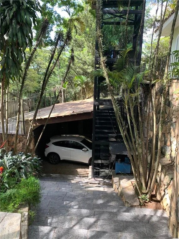 Sobrado à venda com 4 suítes em Fazenda Morumbi, São Paulo, SP
