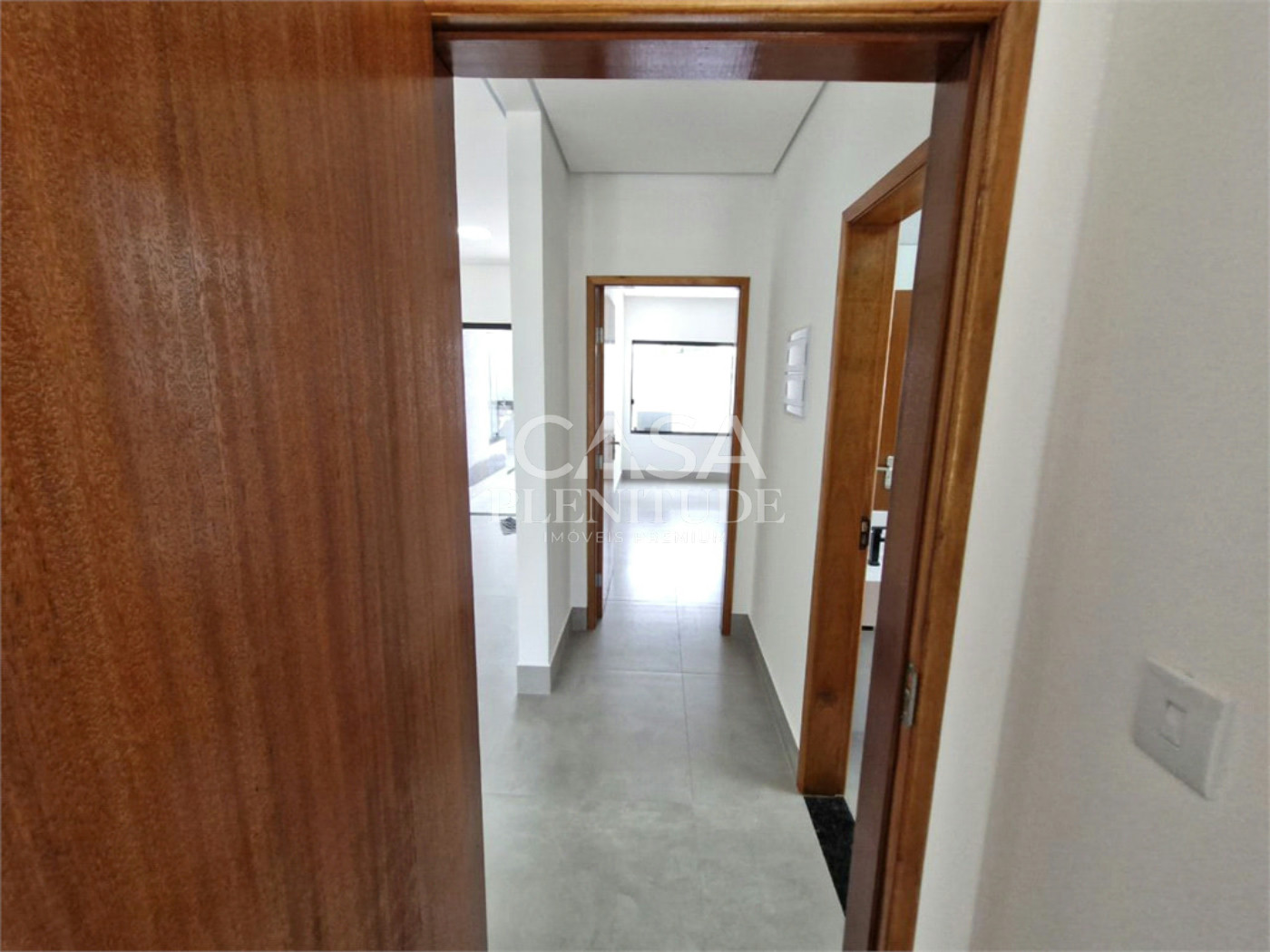 Casa em condomínio à venda com 3 quartos, sendo 1 suíte, em Cajuru do Sul, Sorocaba, SP