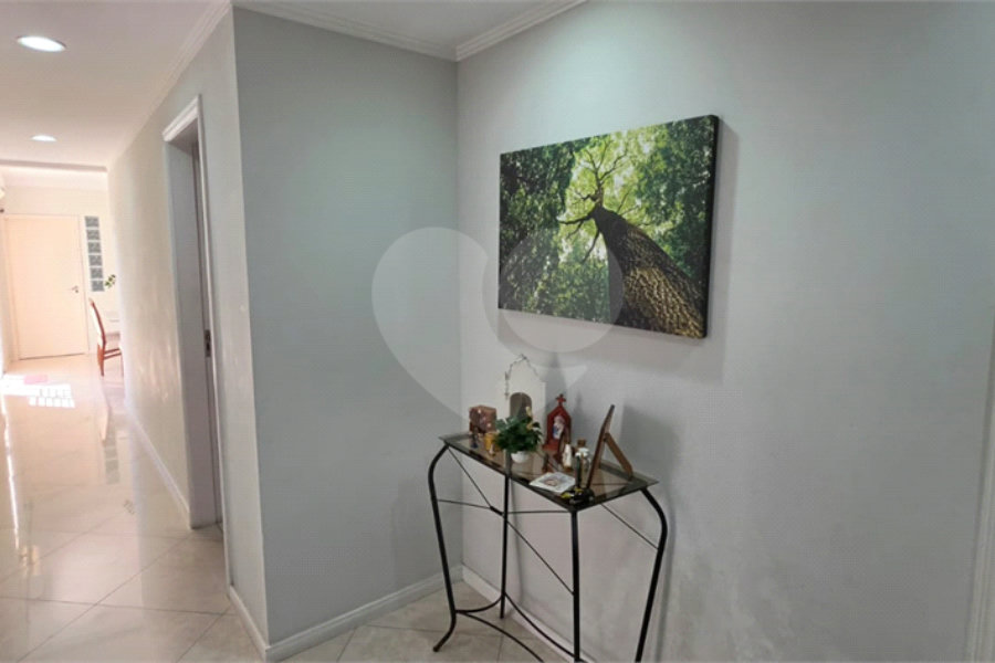 Casa Térrea à venda ou para alugar com 8 quartos, sendo 4 suítes, em Vila Pereira Barreto, São Paulo, SP