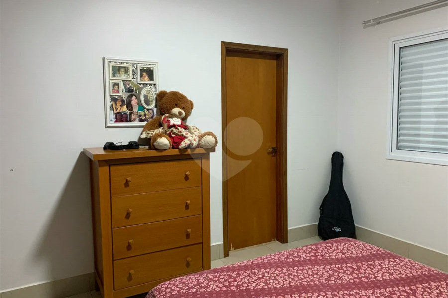 Linda Casa à Venda no Bairro Santa Rosa, na cidade de Piracicaba-SP.