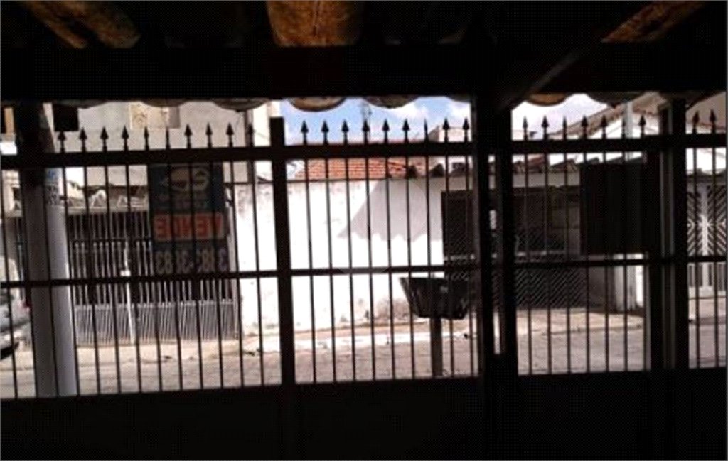 Casa Térrea à venda com 4 quartos, sendo 1 suíte,  em Vila Nivi, São Paulo, SP