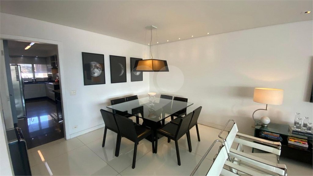 Apartamento à venda com 3 suítes em Vila Romana, São Paulo, SP