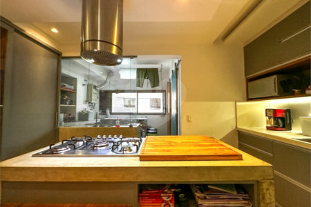 Apartamento à venda com 3 quartos, sendo 1 suíte, em Vila Sofia, São Paulo, SP