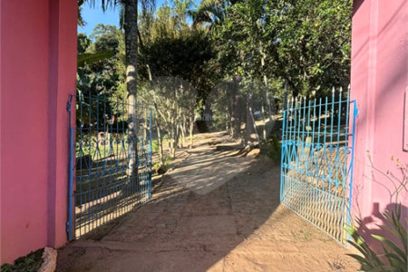 Sítio à venda com 5 quartos, sendo 1 suíte,  em Mirante do Arujá, Arujá, SP