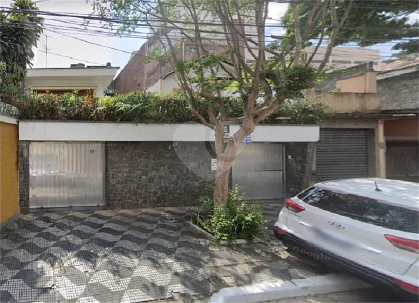 Casa à venda com 4 quartos, sendo 2 suítes, em Vila Paulicéia, São Paulo, SP