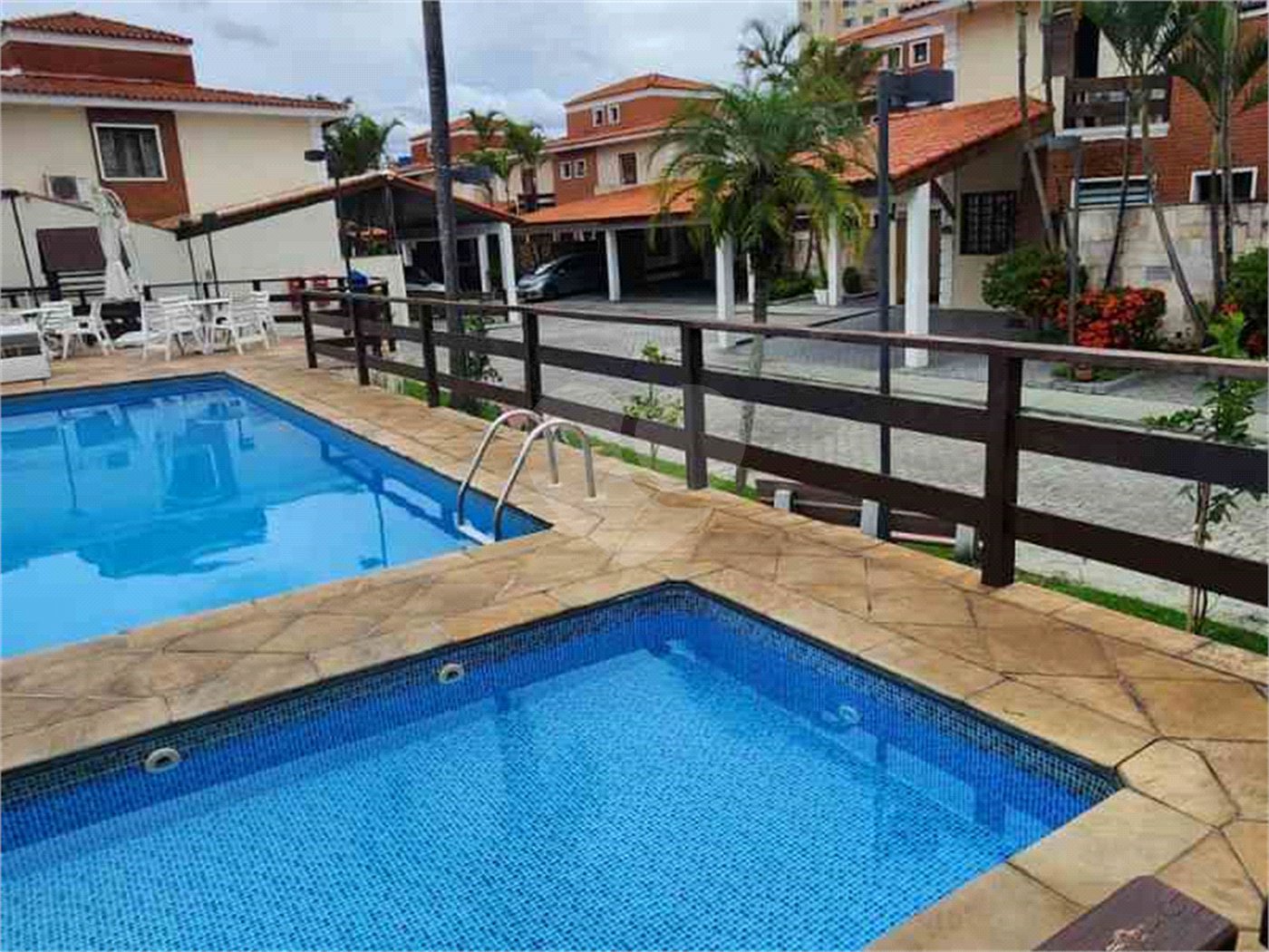 Casa à venda ou para alugar com 4 quartos, sendo 1 suíte,  em Tremembé, São Paulo, SP