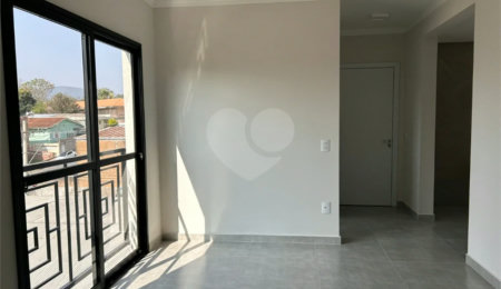 Apartamento à venda com 3 quartos, sendo 1 suíte,  em Residencial São Bernardo, Poços de Caldas, MG