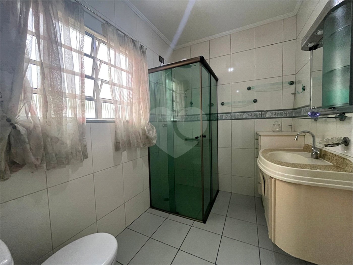 Casa à venda com 4 quartos, sendo 3 suítes, em Jardim França, São Paulo, SP