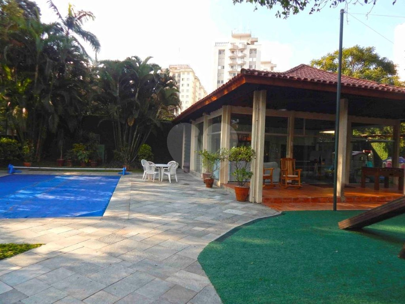 Apartamento à venda com 4 suítes em Jardim Marajoara, São Paulo, SP