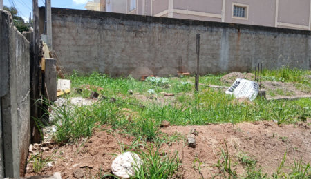 Casa à venda com 2 quartos, sendo 1 suíte,  em Jardim das Palmeiras, Atibaia, SP