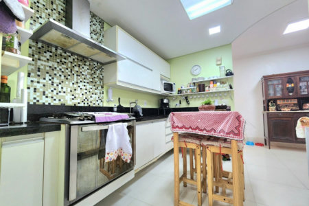 Apartamento com 3 dormitórios à venda, 99 m² por R$ 779.000 - Aparecida - Santos/SP