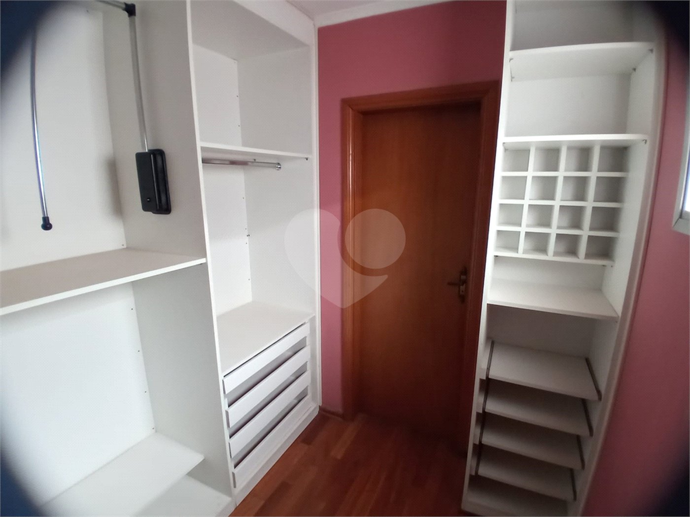 Casa à venda ou para alugar com 6 quartos, sendo 4 suítes, em Vila Campestre, São Paulo, SP