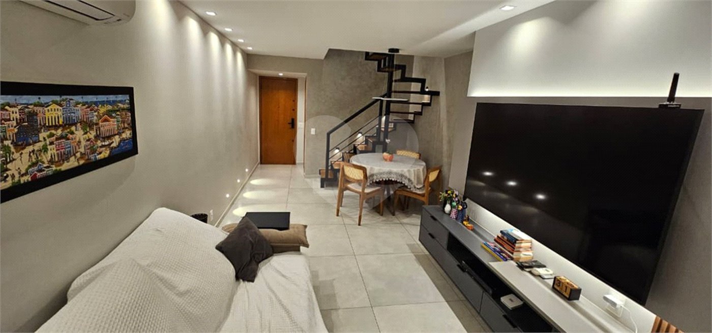Cobertura à venda com 3 quartos, sendo 1 suíte, em Tijuca, Rio de Janeiro, RJ