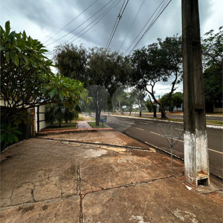 Casa à venda com 3 quartos, sendo 1 suíte, no Centro, Ponta Porã, MS