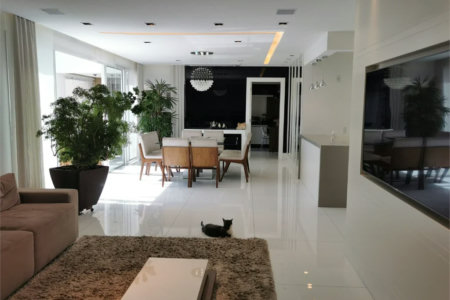 Apartamento à venda com 3 suítes em Jardim Monte Kemel, São Paulo, SP