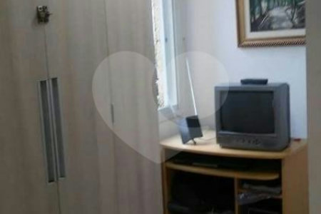 Apartamento à venda com 3 quartos, sendo 1 suíte,  em Vila Vermelha, São Paulo, SP