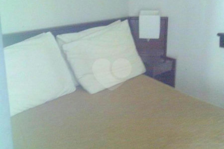 Flat à venda com 1 quarto em Cerqueira César, São Paulo, SP