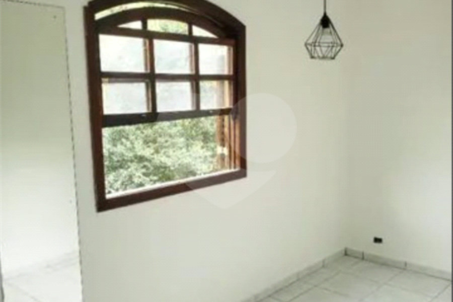 Sobrado à venda com 4 quartos, sendo 1 suíte, em Tremembé, São Paulo, SP