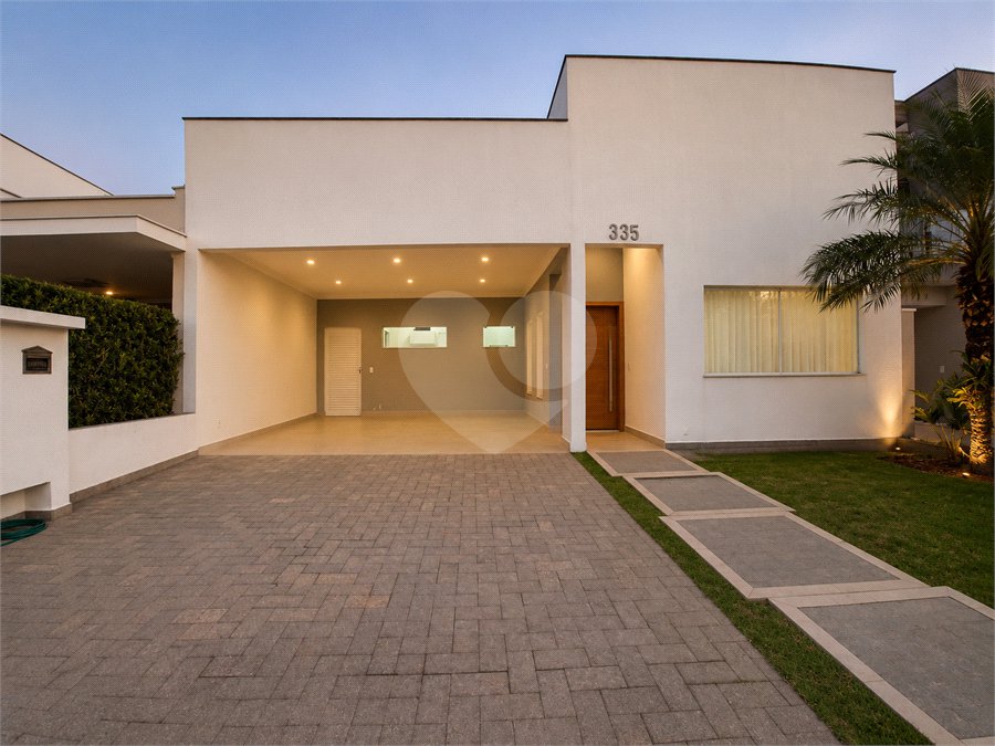 Casa à venda com 3 quartos, sendo 1 suíte,  no condomínio Ibiti Royal Park, Sorocaba - SP