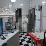 Casa à venda com 6 quartos, sendo 4 suítes, no condomínio Alpes da Cantareira, Mairiporã - SP