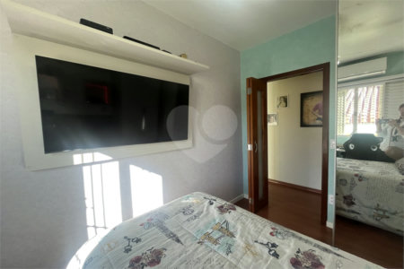 Sobrado à venda com 3 quartos em Vila Gustavo, São Paulo, SP