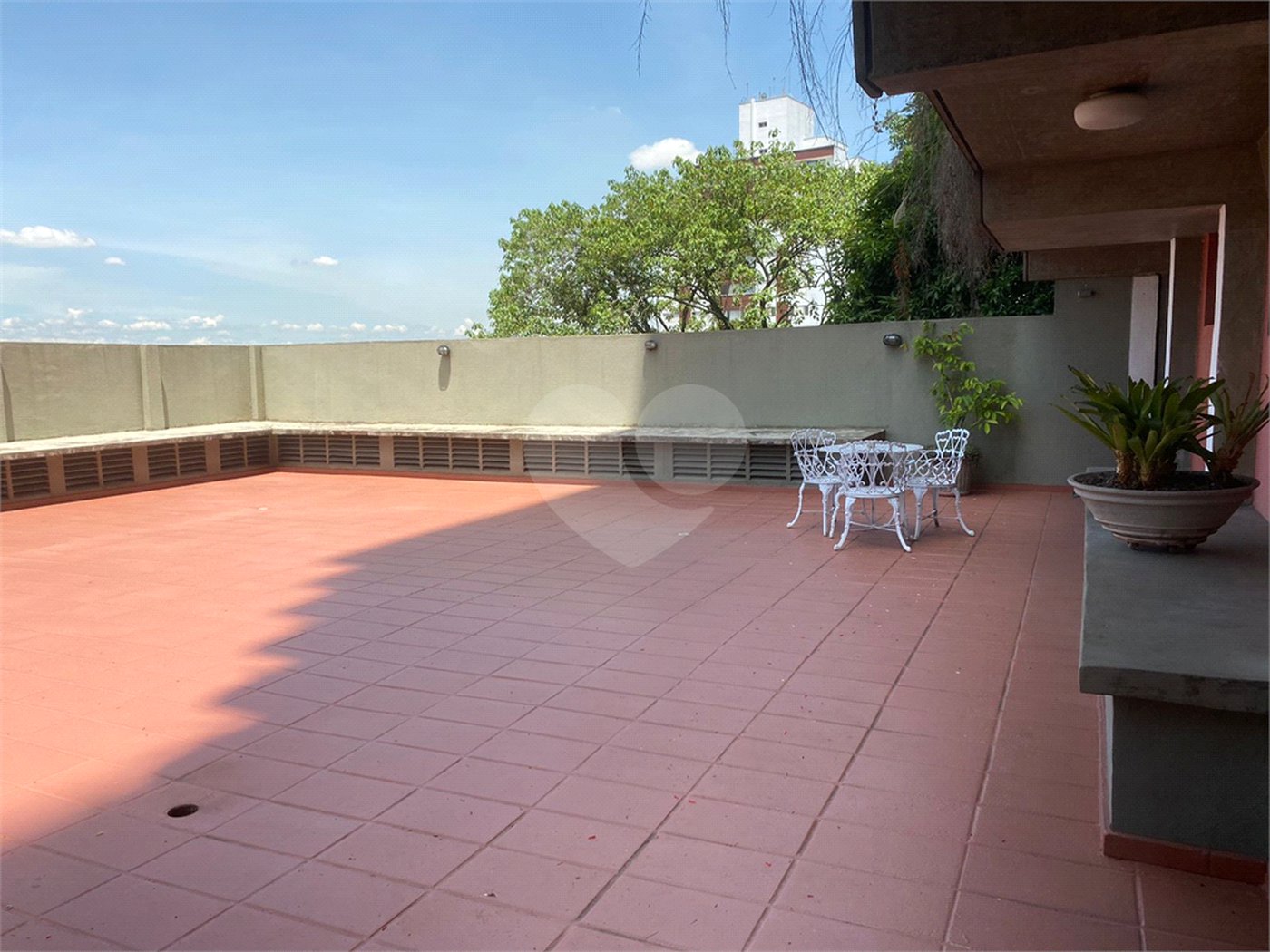 Apartamento à venda com 3 quartos, sendo 1 suíte,  em Vila Romana, São Paulo, SP